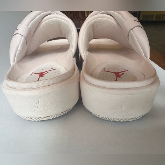 Nike Jordan “Sophia” Light Pink Slide Sandals Size 9 EUC! - Picture 7 of 8
